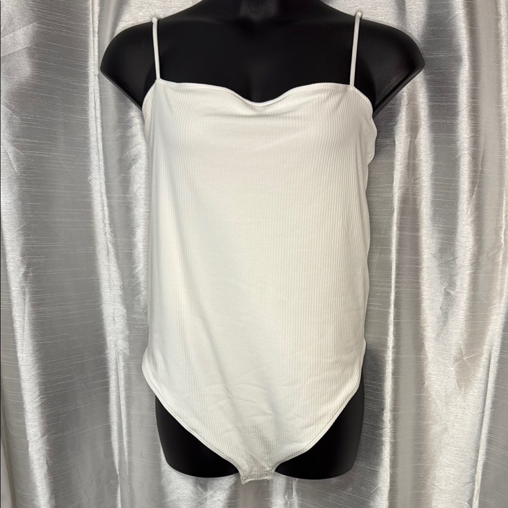 Old Navy NWT Women’s 4X White Ribbed Spaghetti Strap Stretch Body Suit